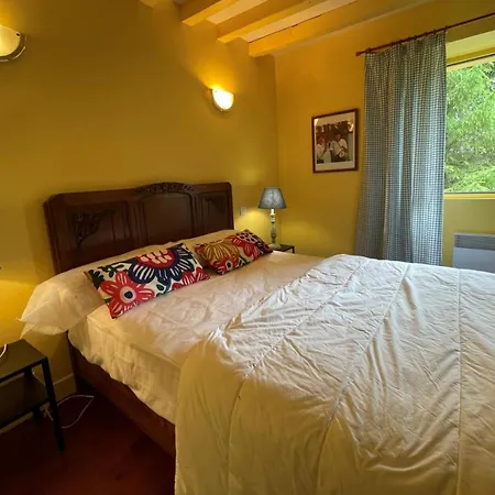 Hameau De Nyaraló